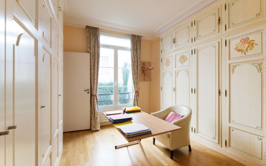 HÔTEL PARTICULIER OCDE « VENDU »