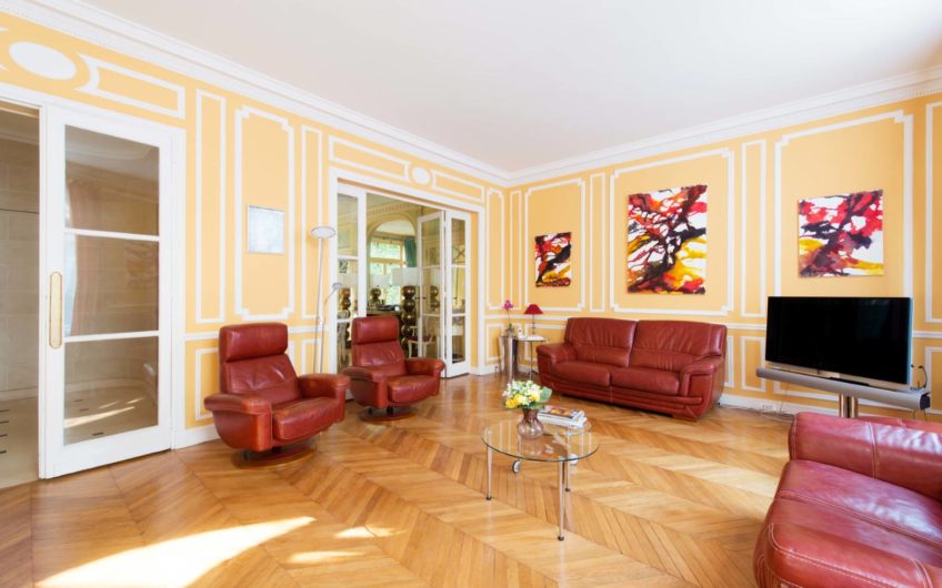HÔTEL PARTICULIER OCDE « VENDU »