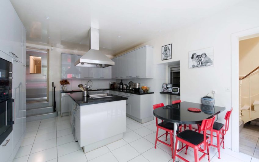 HÔTEL PARTICULIER OCDE « VENDU »