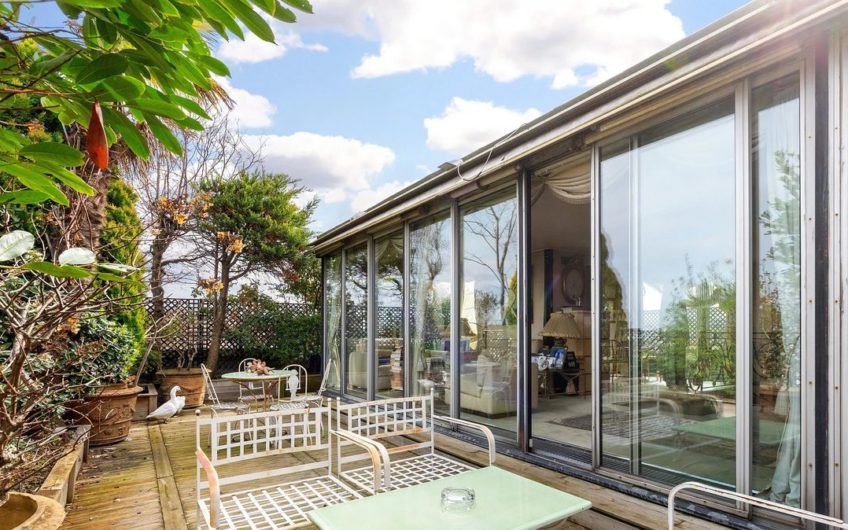 PENTHOUSE TERRACE ARC DE TRIOMPHE
