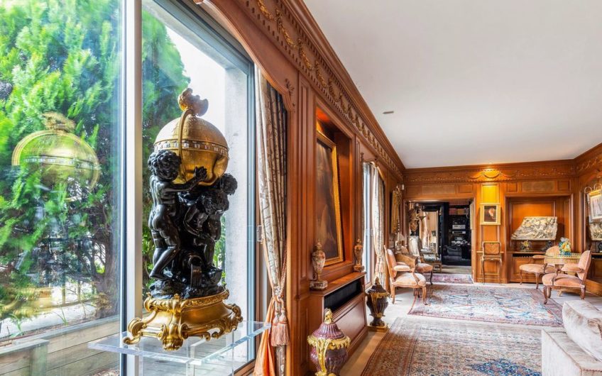 PENTHOUSE TERRACE ARC DE TRIOMPHE