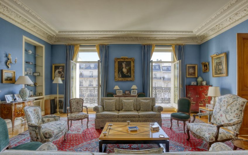 AVENUE GEORGE V