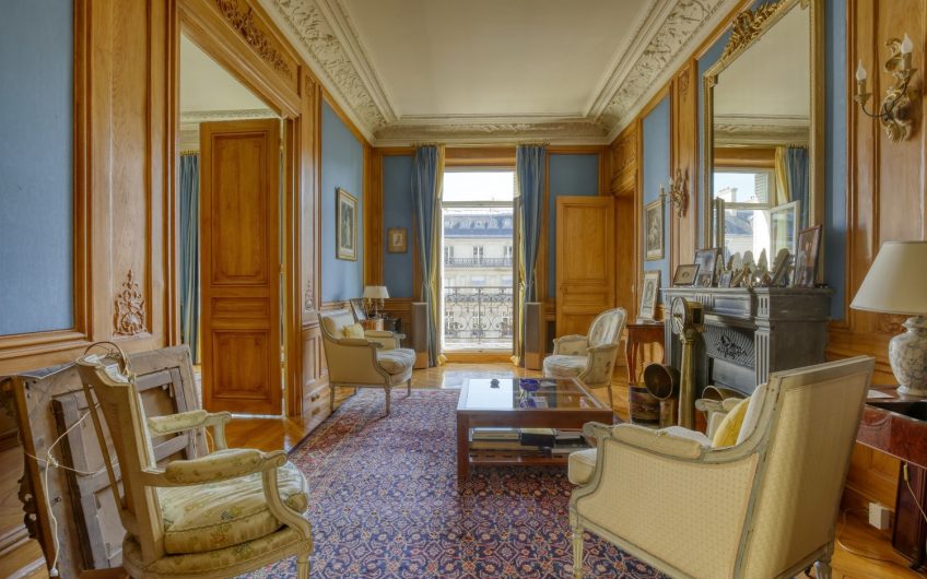 AVENUE GEORGE V