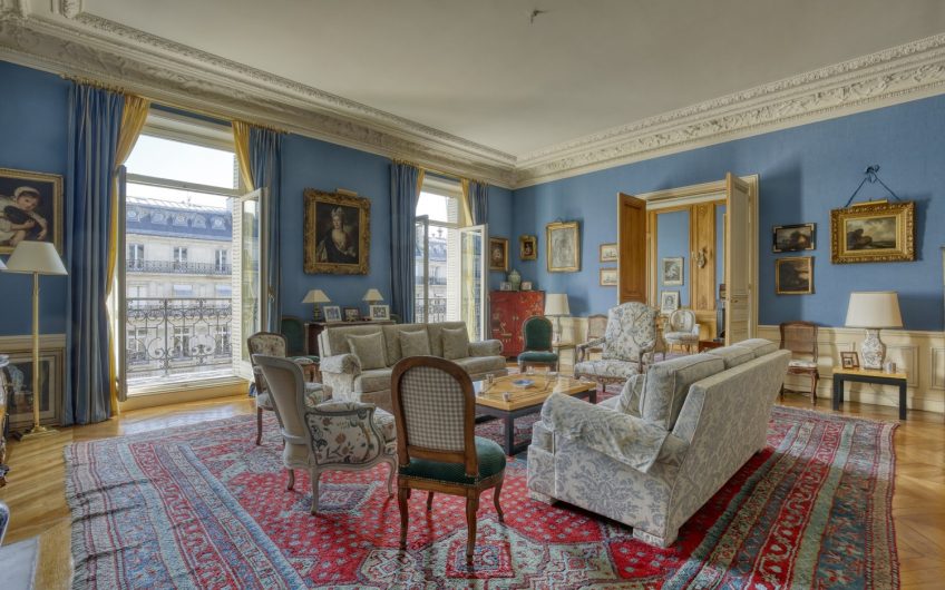 AVENUE GEORGE V