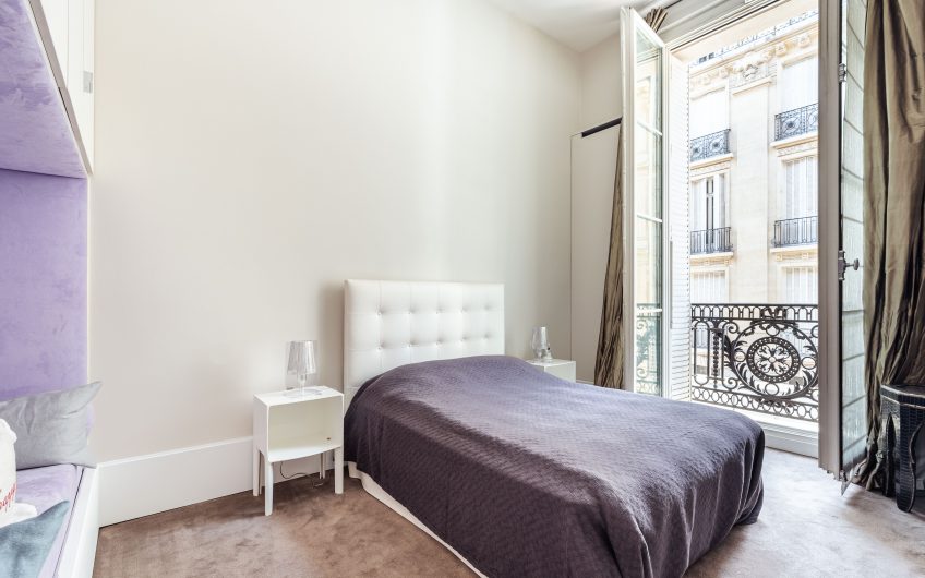 PLACE FRANÇOIS 1ER